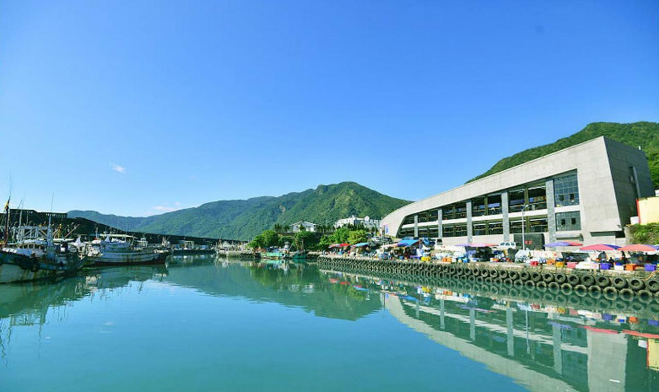 Migratory Birds Hotel Тоученг Екстериор снимка